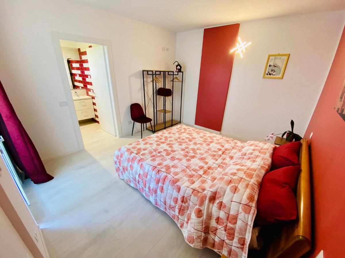 I Broletti Del Garda Hotel Pacengo Di Lazise Bagian luar foto