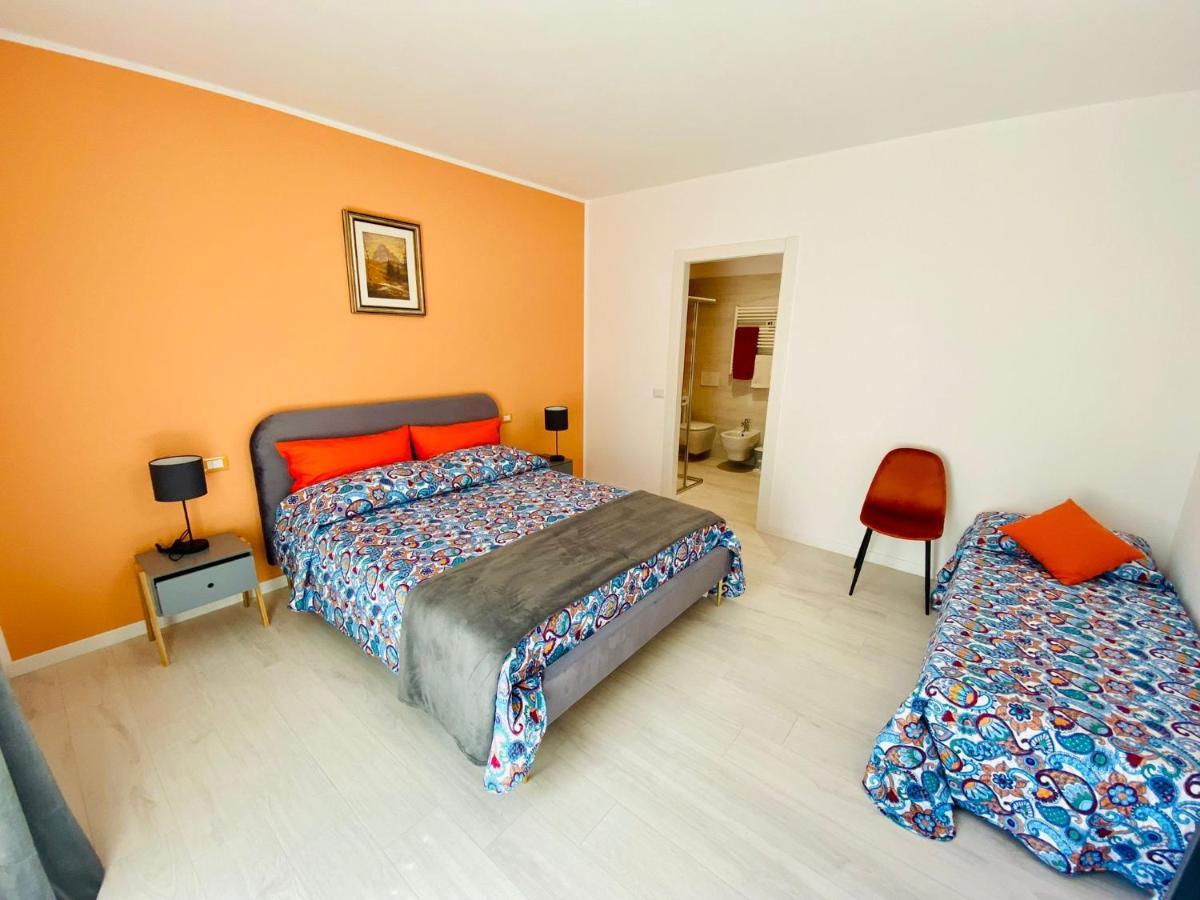 I Broletti Del Garda Hotel Pacengo Di Lazise Bagian luar foto