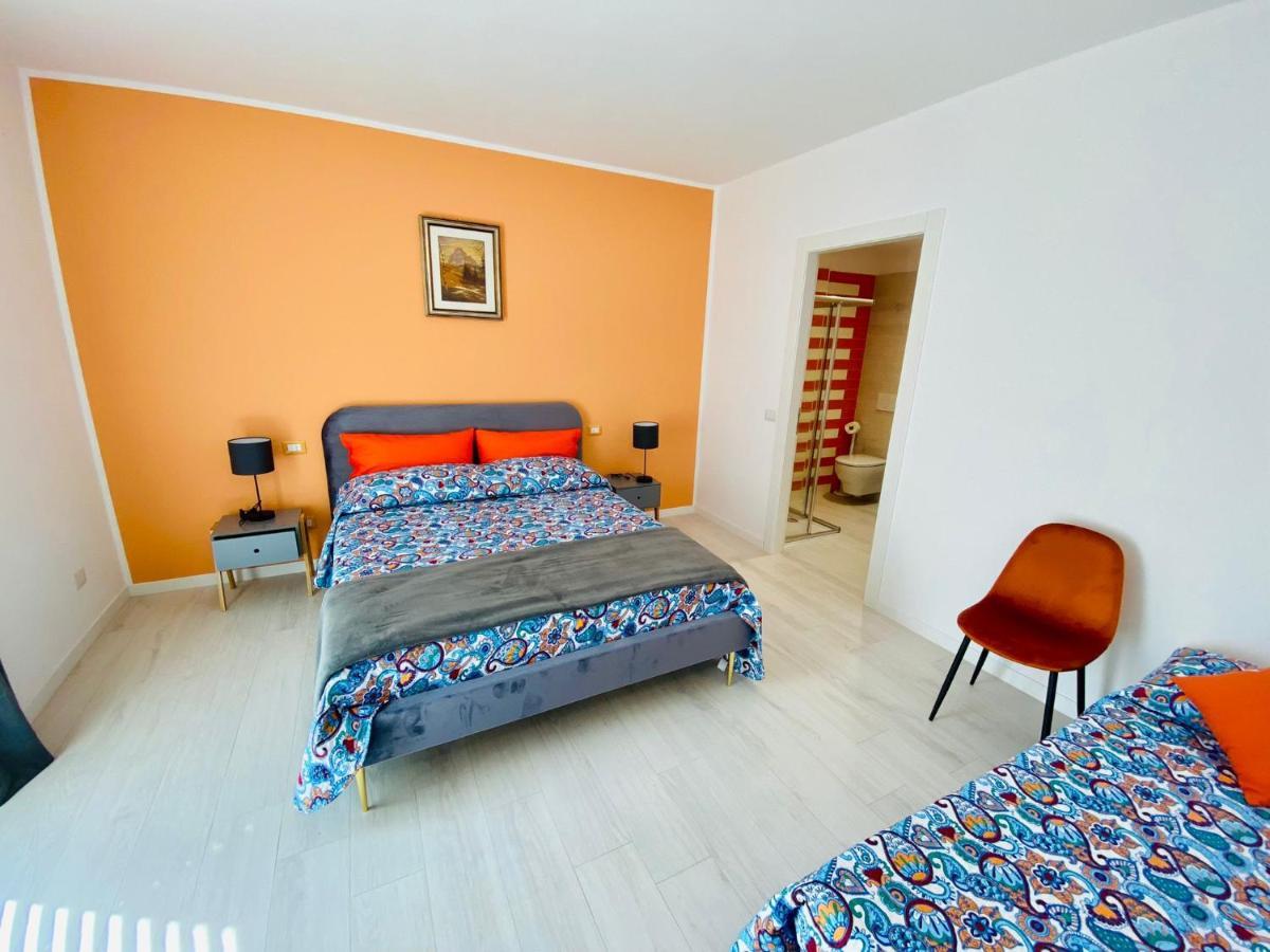I Broletti Del Garda Hotel Pacengo Di Lazise Bagian luar foto