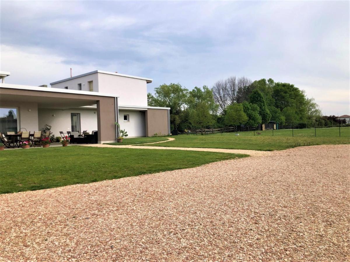 I Broletti Del Garda Hotel Pacengo Di Lazise Bagian luar foto