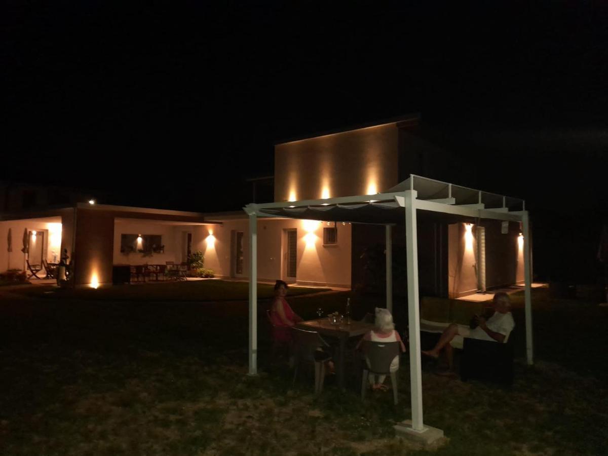 I Broletti Del Garda Hotel Pacengo Di Lazise Bagian luar foto