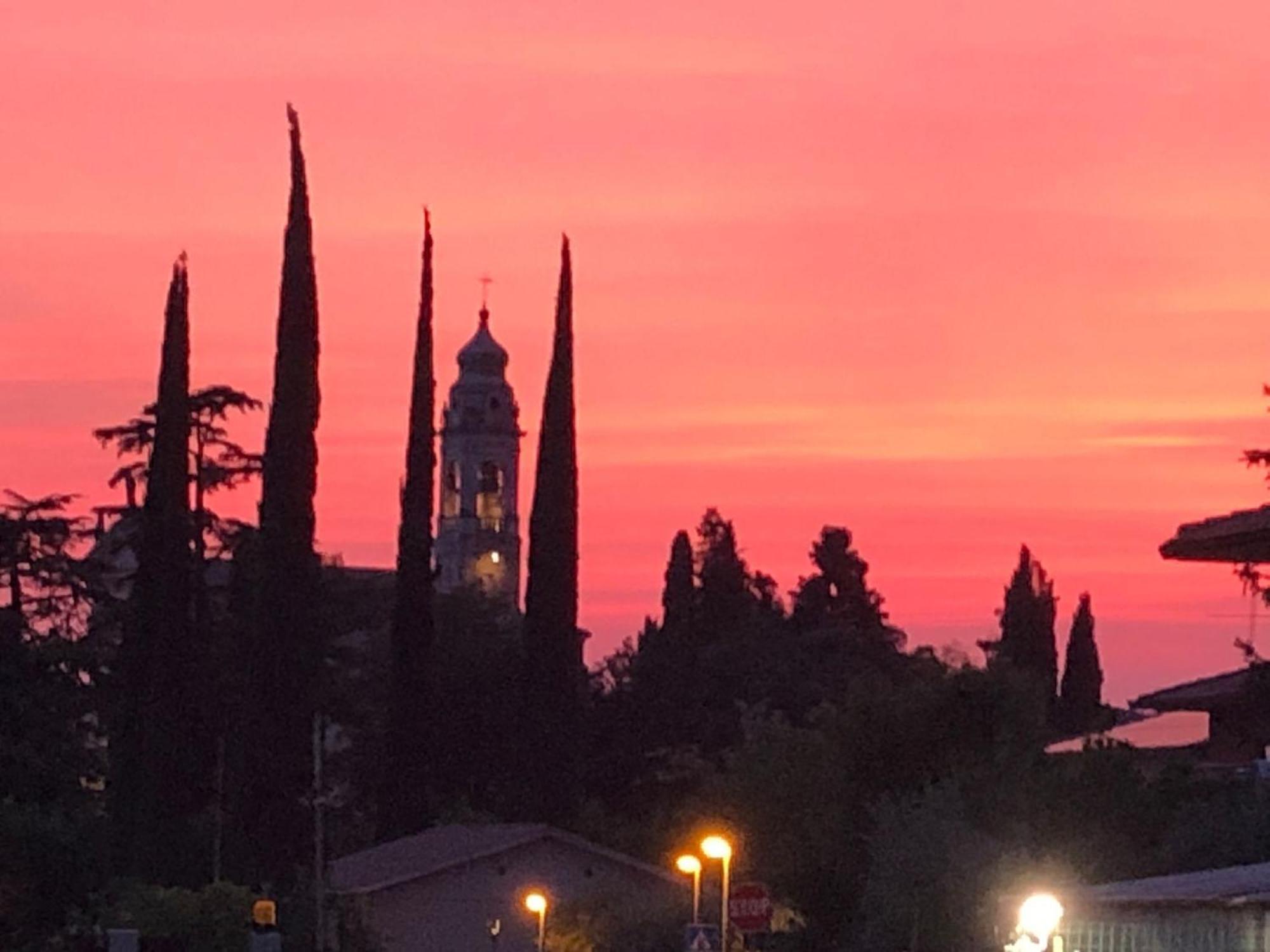 I Broletti Del Garda Hotel Pacengo Di Lazise Bagian luar foto