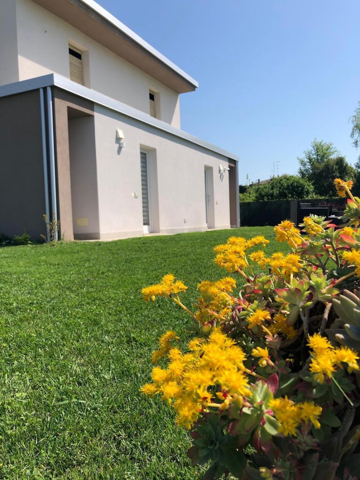 I Broletti Del Garda Hotel Pacengo Di Lazise Bagian luar foto